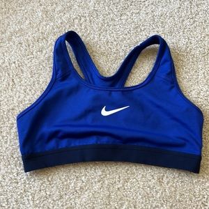 Nike sports bra size S